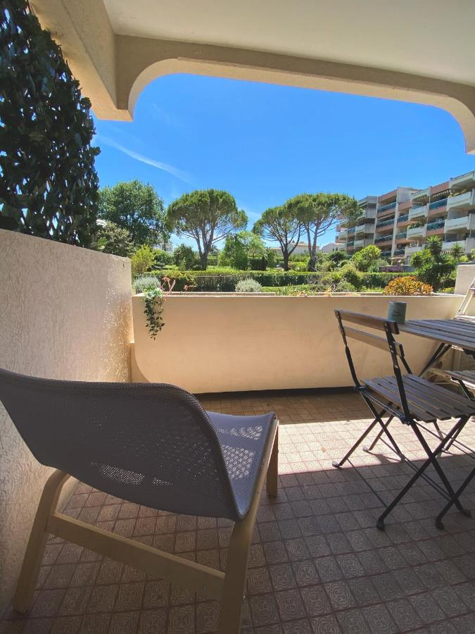 Le Maya - Studio Avec Piscine Antibes Kültér fotó