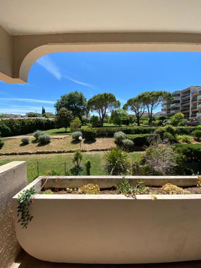 Le Maya - Studio Avec Piscine Antibes Kültér fotó